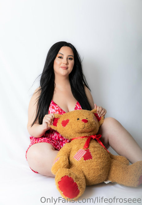 Foto di nudo di fuga di OnlyFans di Lifeofroseee