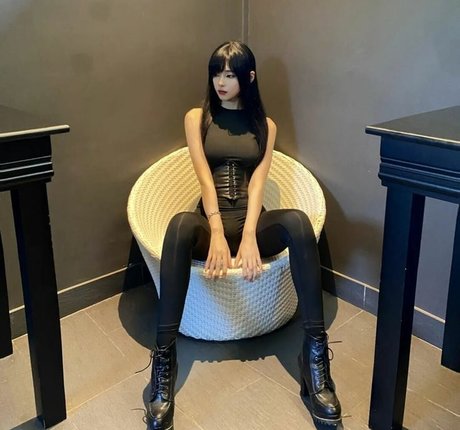 Foto di nudo di fuga di OnlyFans di Daturakisses