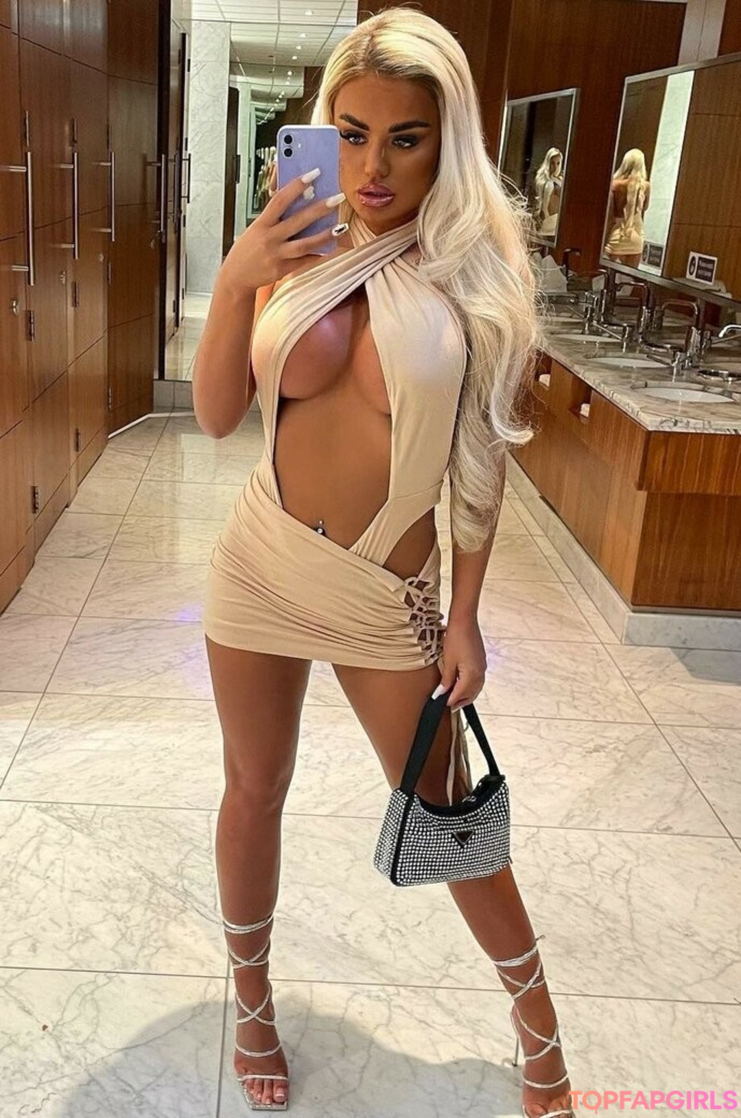 Foto di nudo di fuga di OnlyFans di Courtney Doyle #9 Foto di nudo di fuga di OnlyFans di Courtney Doyle #9