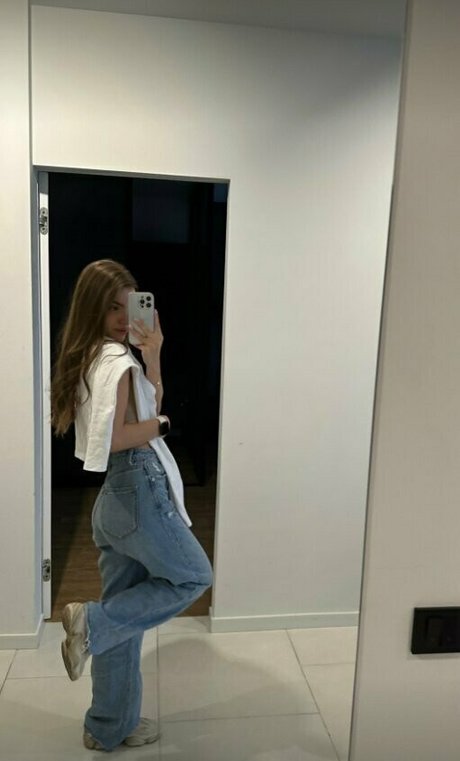 Foto di nudo di fuga di OnlyFans di Vixydifree
