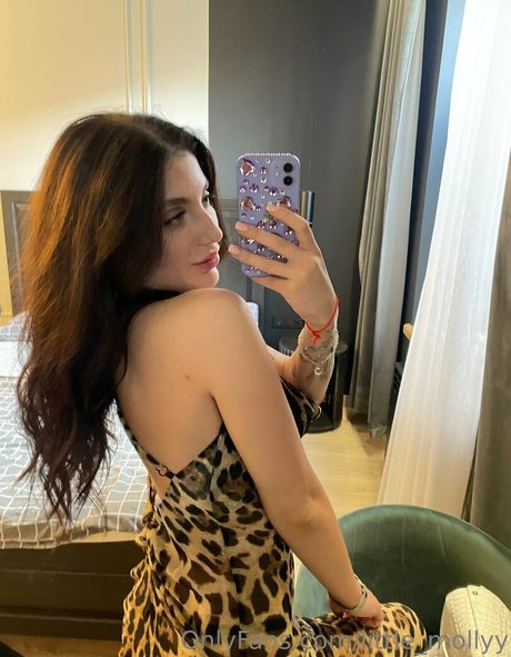 Foto di nudo di fuga di OnlyFans di Littlemollyy