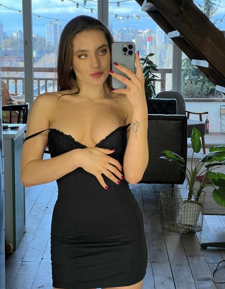 Foto di nudo di fuga di OnlyFans di Vallybunny