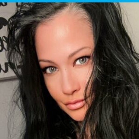 Foto di nudo di fuga di OnlyFans di Alley Baggett