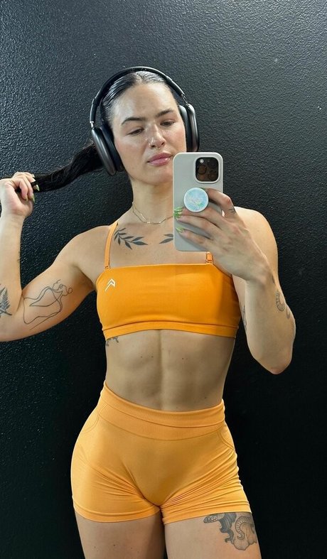 Foto di nudo di fuga di OnlyFans di Kelly Matthews