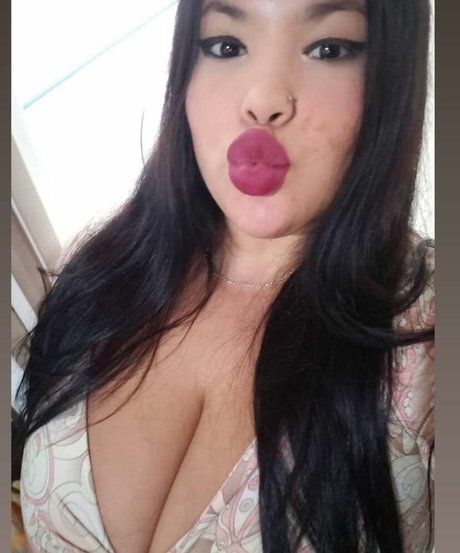 Foto di nudo di fuga di OnlyFans di Naty Mari