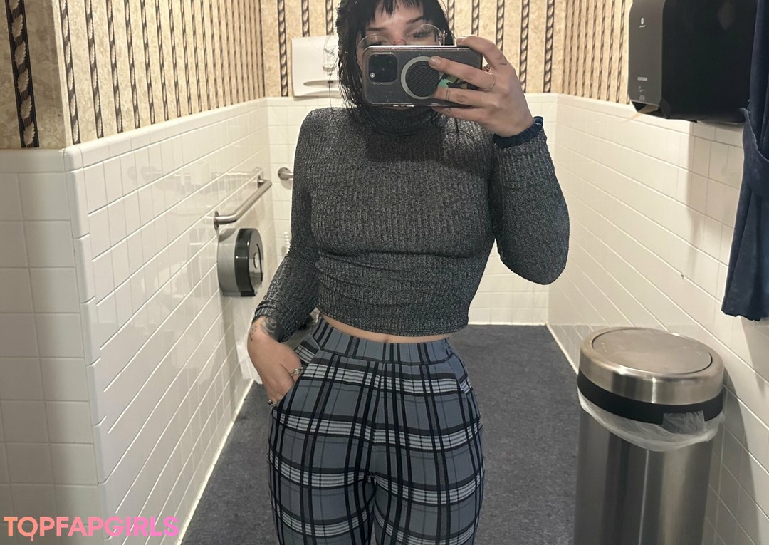 Foto di nudo di fuga di OnlyFans di Horrorwh0re #23 Foto di nudo di fuga di OnlyFans di Horrorwh0re #23