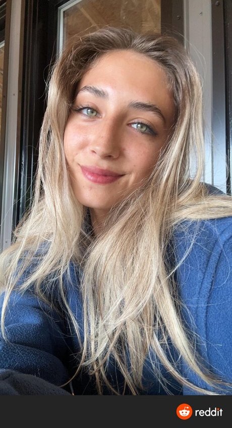 Foto di nudo di fuga di OnlyFans di Yellowminimum6204
