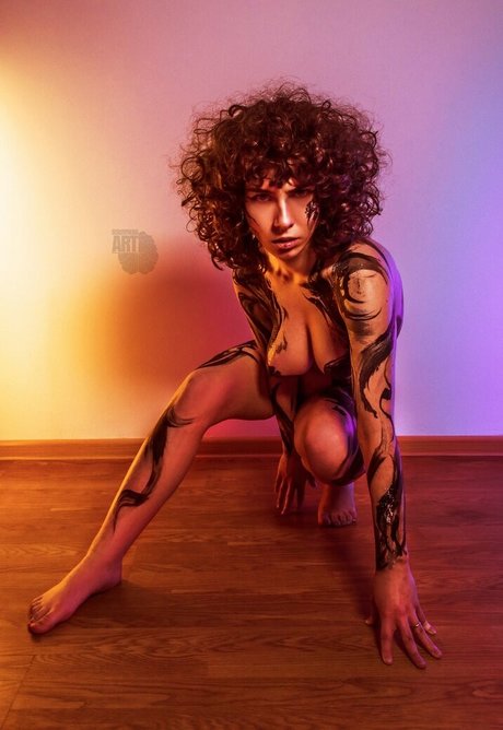 Foto di nudo di fuga di OnlyFans di Curlywiktoria