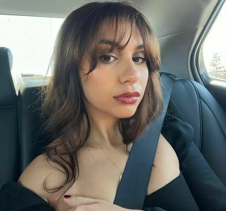 Foto di nudo di fuga di OnlyFans di Alessia Cara