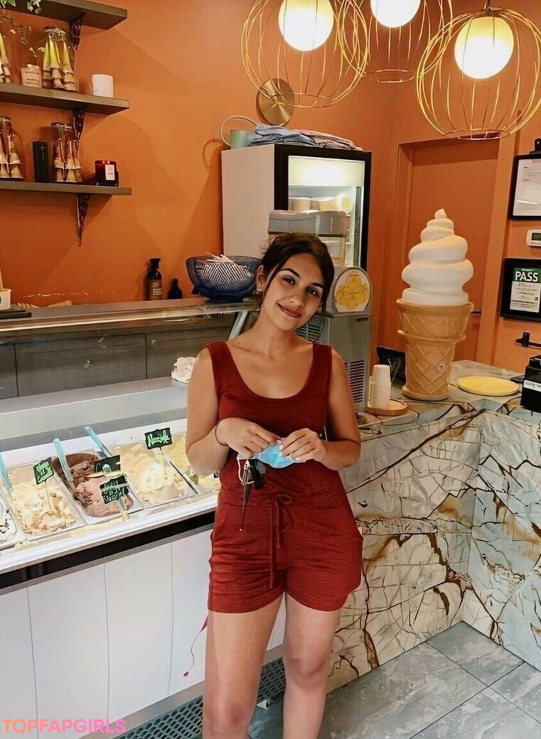 Foto di nudo di fuga di OnlyFans di Alessia Cara #198 Foto di nudo di fuga di OnlyFans di Alessia Cara #198