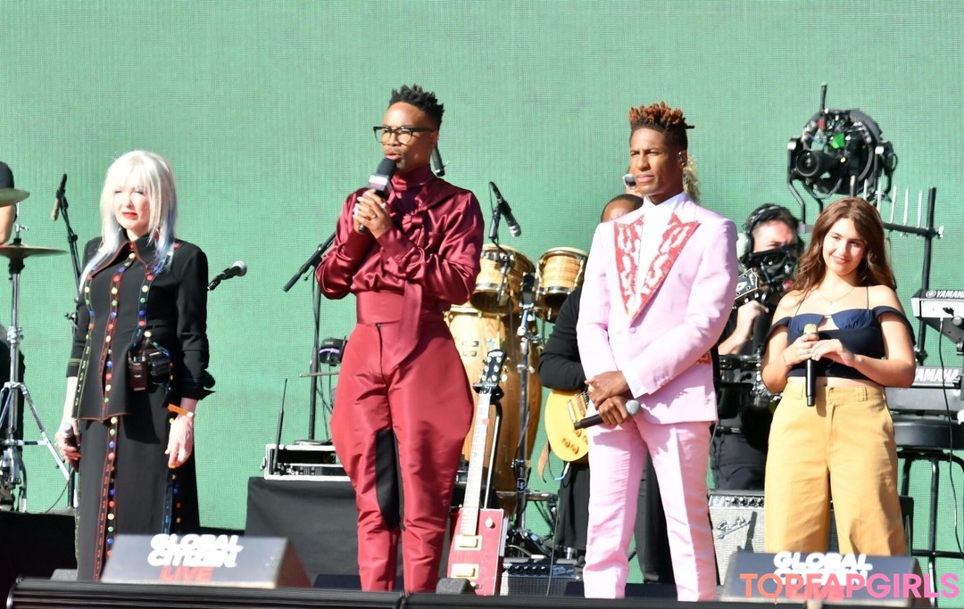 Foto di nudo di fuga di OnlyFans di Alessia Cara #57 Foto di nudo di fuga di OnlyFans di Alessia Cara #57