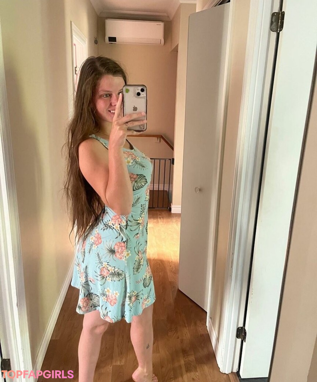 Foto di nudo di fuga di OnlyFans di Thenaughtykim #12 Foto di nudo di fuga di OnlyFans di Thenaughtykim #12