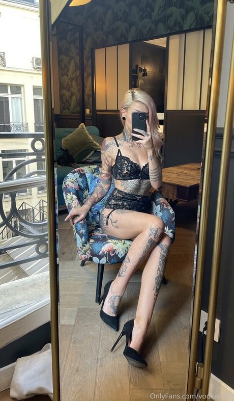 Foto di nudo di fuga di OnlyFans di Cerizvodka