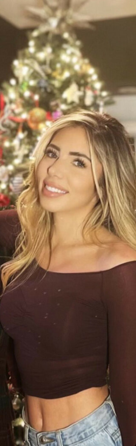 Foto di nudo di fuga di OnlyFans di Emmy Corinne
