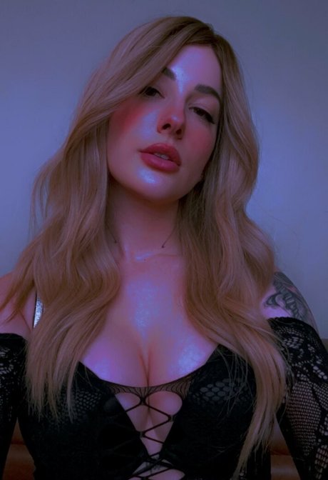 Foto di nudo di fuga di OnlyFans di Kristen Scott