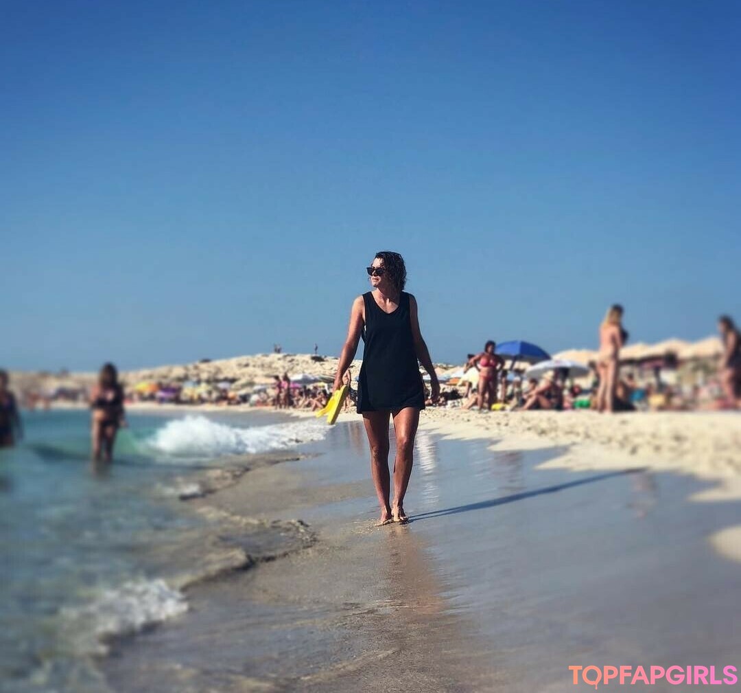 Foto di nudo di fuga di OnlyFans di Female Football #66 Foto di nudo di fuga di OnlyFans di Female Football #66