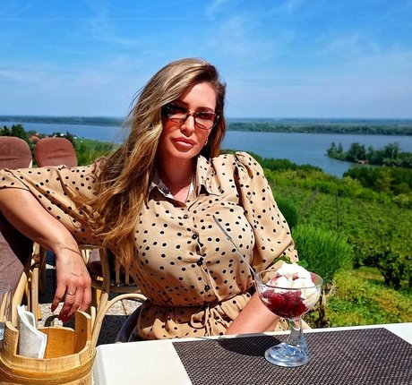 Vesna Justwoman42