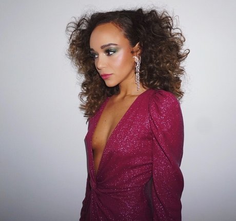 Foto di nudo di fuga di OnlyFans di Ashley Madekwe