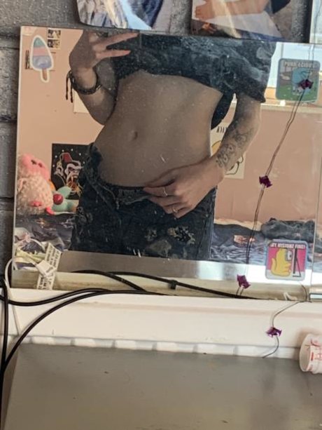 Foto di nudo di fuga di OnlyFans di Bat Brookes
