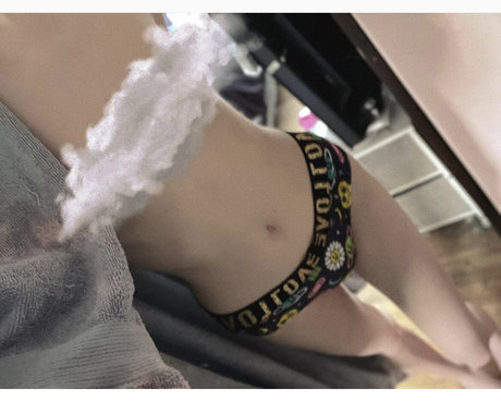 Foto di nudo di fuga di OnlyFans di Bat Brookes