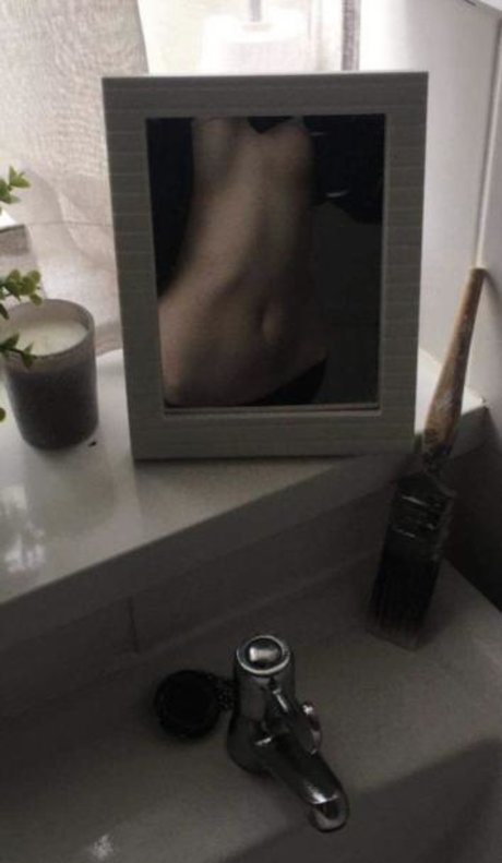 Foto di nudo di fuga di OnlyFans di Bat Brookes