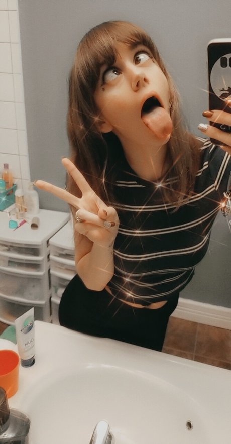 Foto di nudo di fuga di OnlyFans di Yanderekamii