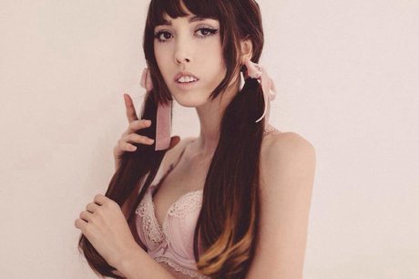 Foto di nudo di fuga di OnlyFans di Zoe Flood
