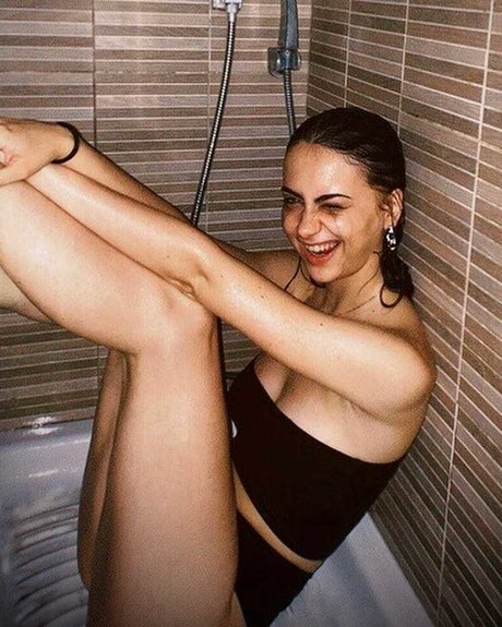 Foto di nudo di fuga di OnlyFans di Eleonora Colafrancesco