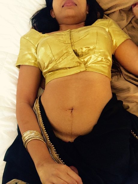 Foto di nudo di fuga di OnlyFans di Pankhuri Kunal