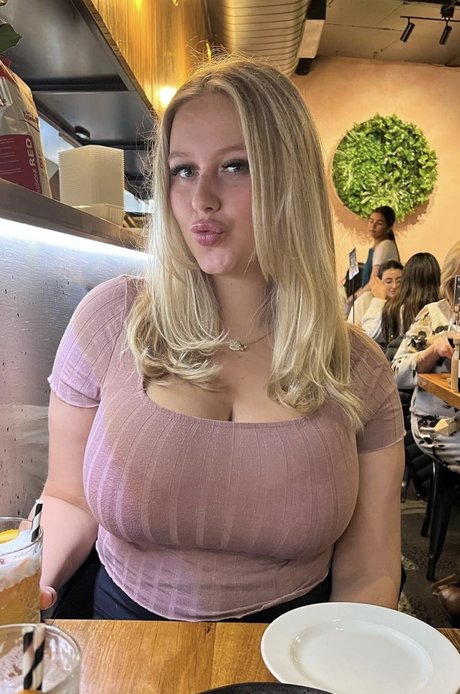Foto di nudo di fuga di OnlyFans di Scorpio Milk
