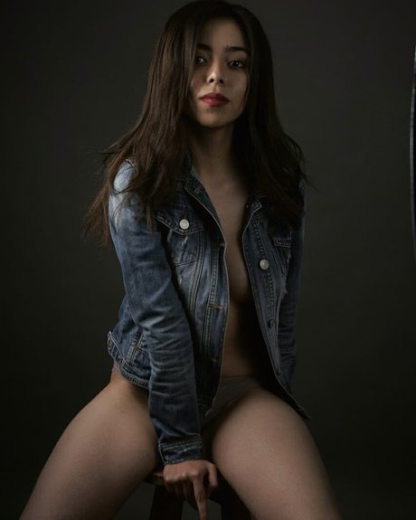 Foto di nudo di fuga di OnlyFans di Alma Hernandez