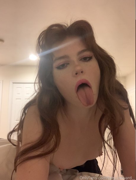 Foto di nudo di fuga di OnlyFans di Katy Howard