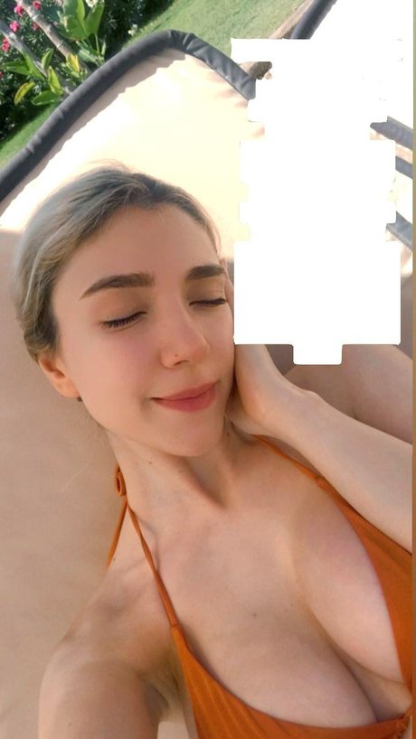 Foto di nudo di fuga di OnlyFans di Kardelen Oeztas
