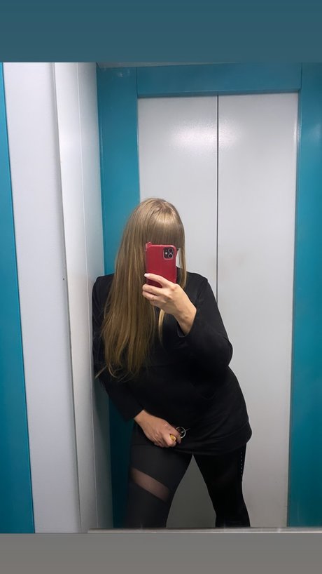 Foto di nudo di fuga di OnlyFans di Rude In Life