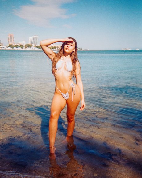 Foto di nudo di fuga di OnlyFans di Jesenia Sanchez