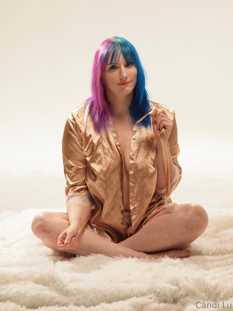 Candice C9m3ra