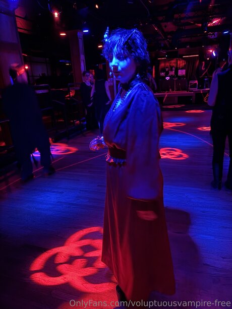 Voluptuousvampire Free