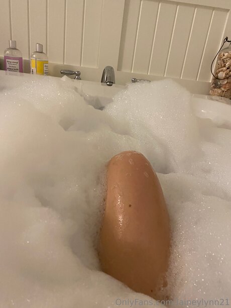 Laineylynn21