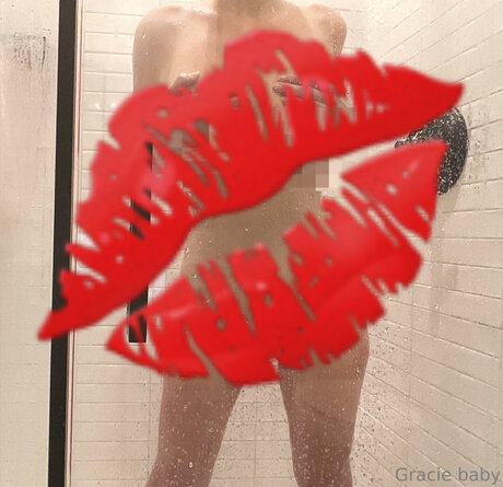 Foto di nudo di fuga di OnlyFans di Graciepie87