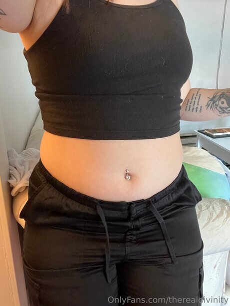 Foto di nudo di fuga di OnlyFans di Therealdivinity