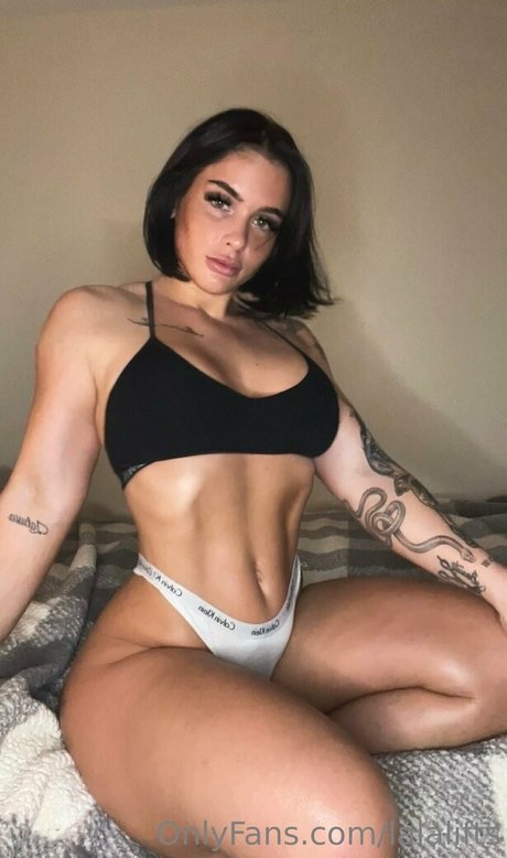 Foto di nudo di fuga di OnlyFans di Lalalifts
