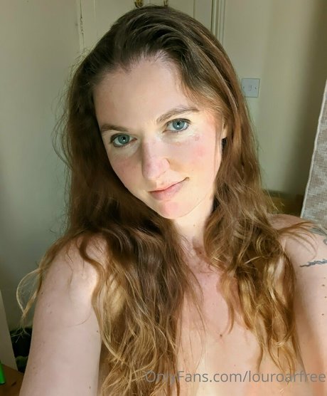 Foto di nudo di fuga di OnlyFans di Louroarfree