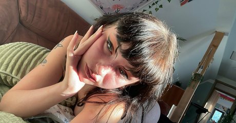Foto di nudo di fuga di OnlyFans di Rxdheadfairy