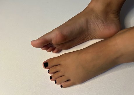 Foto di nudo di fuga di OnlyFans di Anabelle Charm