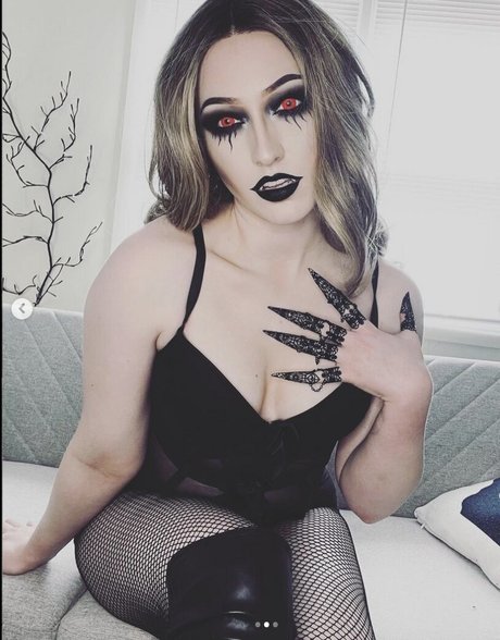 MaisieLynnie