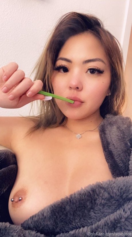 Foto di nudo di fuga di OnlyFans di Xoxojoce