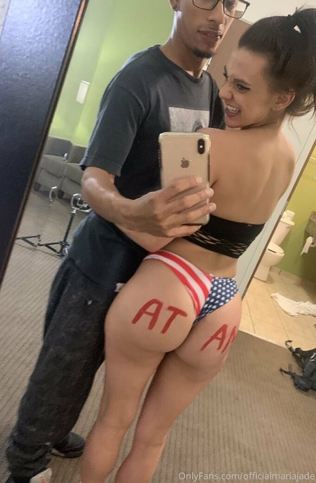 Officialmariajade