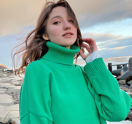 Mia_elfie