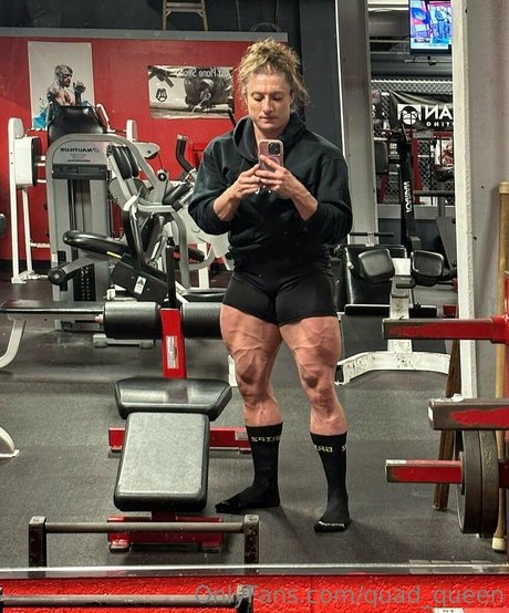 Foto di nudo di fuga di OnlyFans di Quadqueen