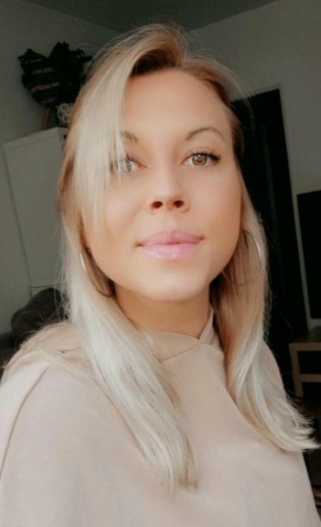 Foto di nudo di fuga di OnlyFans di Benzpaula